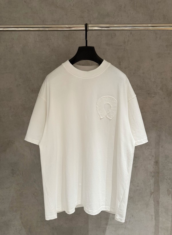 超奇跡の入荷☆ クロムハーツ コピーおすすめ の2026SS 刺繍Tシャツ