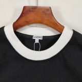 入手困難 ロエベ コピー の2026SS定番パッチワーク刺繍ロゴ入り半袖Tシャツ