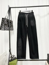 日本未入荷 ロエベ  激安偽物 の2026SS カジュアルパンツ