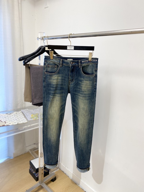 一目惚れ♪ モンクレール コピーおすすめ 2026SS カジュアルジーンズ