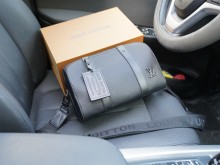 超奇跡の入荷☆ ルイヴィトン 激安偽物 2026SSメンズ ショルダーバック