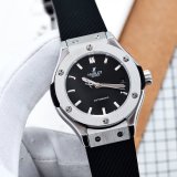 大人気新品ウブロ 時計 コピー レディース 自動巻き6色