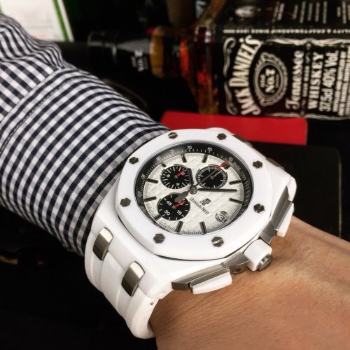 高品質オーデマピゲ 時計 スーパーコピー メンズ クオーツ 4色