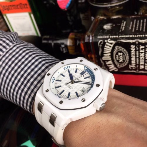 高級人気新品オーデマピゲ 時計 スーパーコピー メンズ 自動巻き 2色
