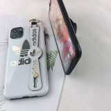アディダス iPhoneケース 販売 11種機種2020新品注目度NO.1 2色