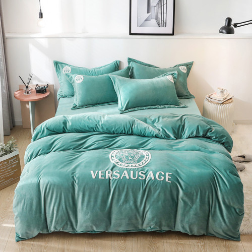 ヴェルサーチェ寝具カバーコピー 大人気2020新品 VERSACE 寝具カバー クリスタルベルベット4点セット