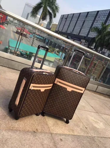 ルイヴィトンバッグコピー 定番人気2020新品 Louis Vuitton 男女兼用 スーツケース