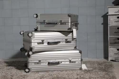 リモワコピー 2020新品注目度NO.1 RIMOWA 男女兼用 スーツケース