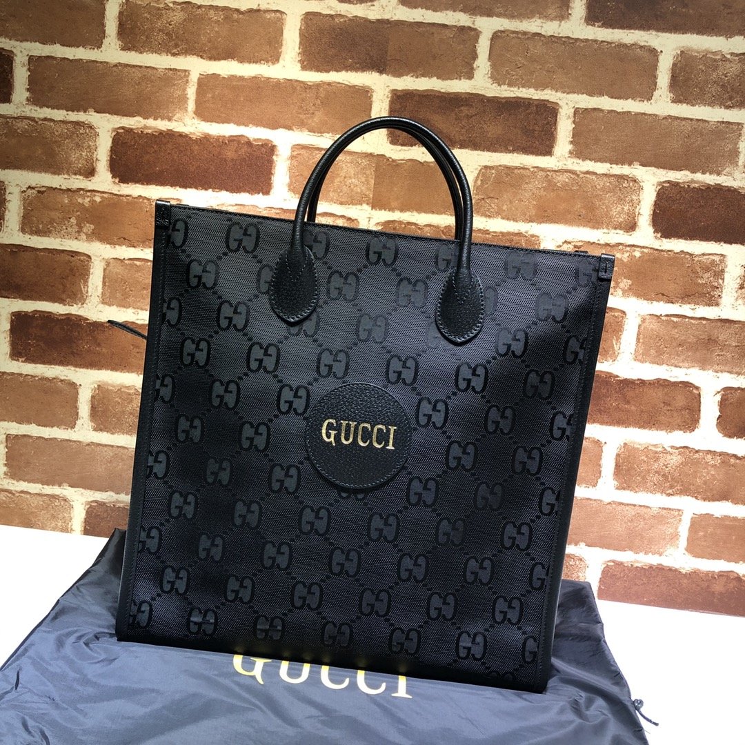 限定品】 グッチ 【お買い得】使い勝手抜群！GUCCI カーフトートバック