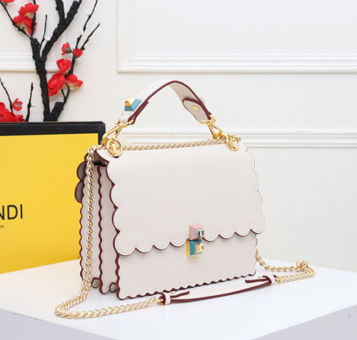 フェンディバッグコピー 定番人気2021新品 FENDI レディース ハンドバッグ