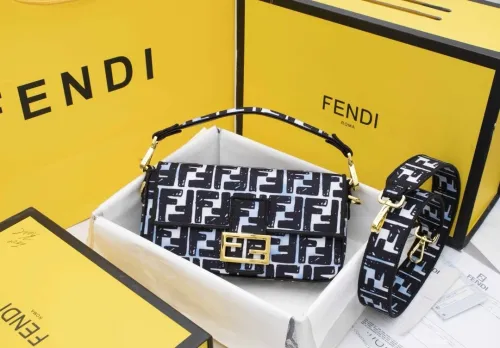 フェンディバッグコピー 定番人気2021新品 FENDI レディース ハンドバッグ