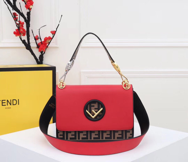 フェンディバッグコピー 2021新品注目度NO.1 FENDI レディース ハンドバッグ