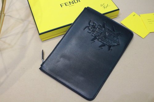 フェンディバッグコピー 大人気2021新品 FENDI 男女兼用 セカンドバッグ