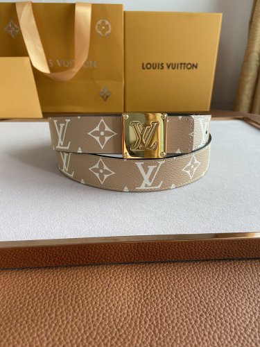 ルイヴィトンベルトコピー 大人気2021新品 Louis Vuitton レディース ベルト