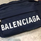 高品質 バレンシアガバッグコピー 定番人気2021新品 BALENCIAGA 男女兼用 ウエストポーチ