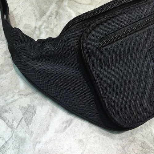 高品質 バレンシアガバッグコピー 2021新品注目度NO.1 BALENCIAGA 男女兼用 ボディバッグ