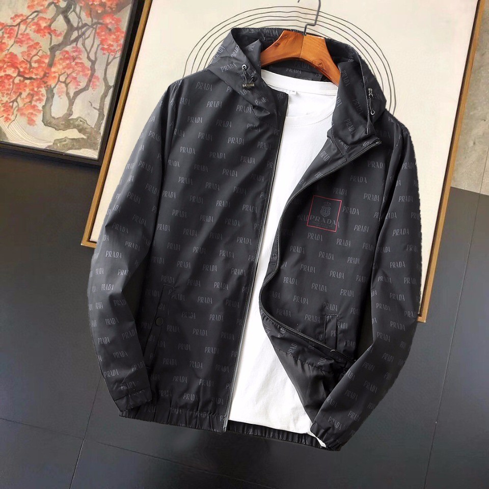 円 プラダ服コピー 定番人気21新品 Prada メンズ ジャケット M Vog79 Com