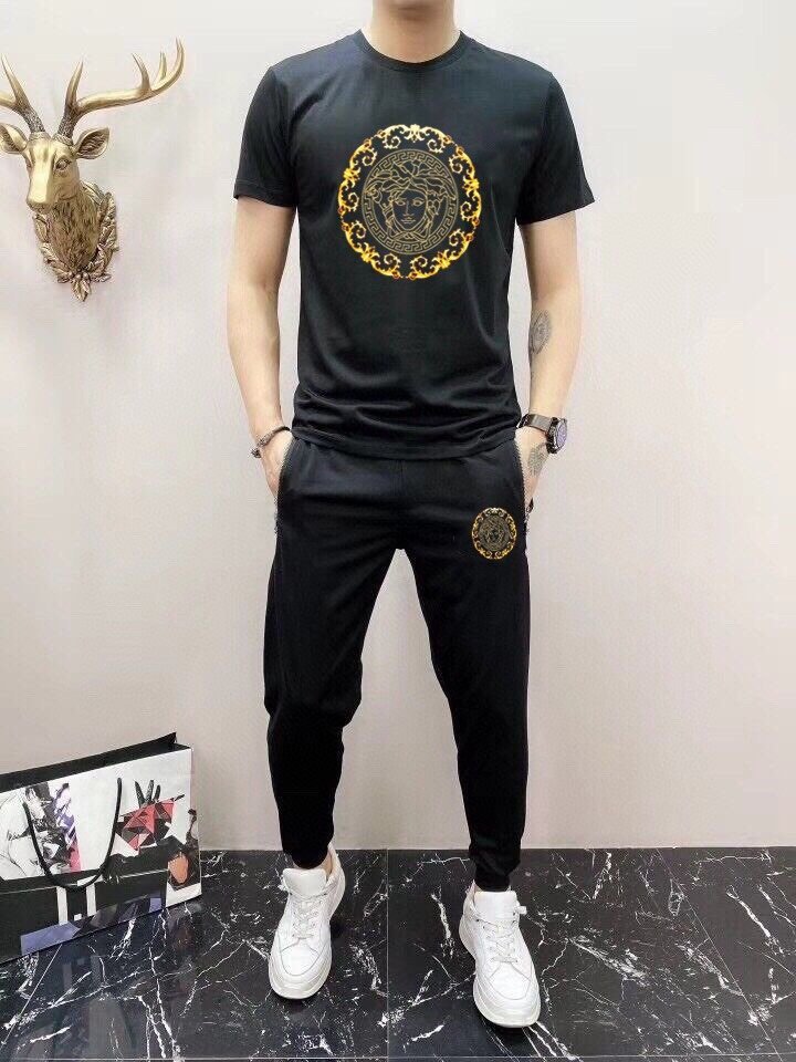 円 ヴェルサーチェ服コピー 定番人気21新品 Versace メンズ セットアップ 2色 M Vog79 Com