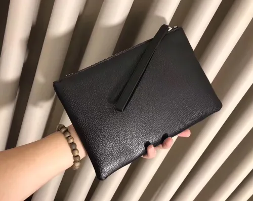 バレンシアガバッグコピー 大人気2021新品 BALENCIAGA メンズ セカンドバッグ