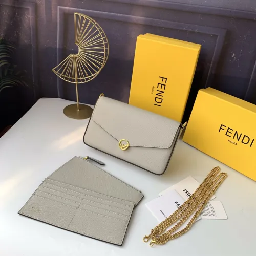 フェンディバッグコピー 定番人気2021新品 FENDI レディース セカンドバッグ