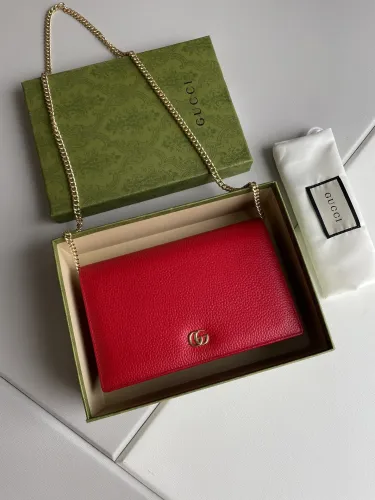 グッチバッグコピー 2021新品注目度NO.1 GUCCI レディース ショルダーバッグ