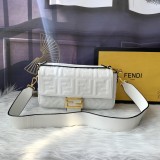 フェンディバッグコピー 2021新品注目度NO.1 FENDI レディース ショルダーバッグ