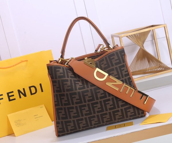 フェンディバッグコピー 大人気2021新品 FENDI レディース トートバッグ