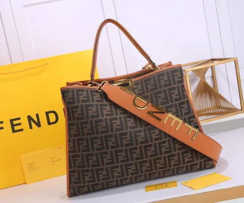 フェンディバッグコピー 2021新品注目度NO.1 FENDI レディース トートバッグ