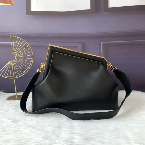 フェンディバッグコピー 大人気2021新品 FENDI レディース ショルダーバッグ