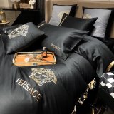 ヴェルサーチェ寝具カバーコピー 大人気2022新品 VERSACE 寝具カバー綿１０ ０％ 4点セット