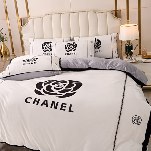 シャネル寝具カバーコピー 大人気2022新品 CHANEL 寝具カバーベビーベルベット 4点セット