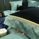ヴェルサーチェ寝具カバーコピー 大人気2022新品 VERSACE 寝具カバー綿１０ ０％ 4点セット