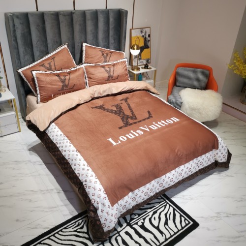 ルイヴィトン寝具カバーコピー 定番人気2022新品 Louis Vuitton 寝具カバークリスタルベルベット 4点セット