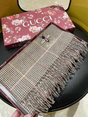 グッチマフラーコピー 定番人気2022新品 GUCCI 男女兼用 ウール スカーフ