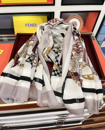 フェンディマフラーコピー 定番人気2022新品 FENDI 男女兼用 ウール スカーフ