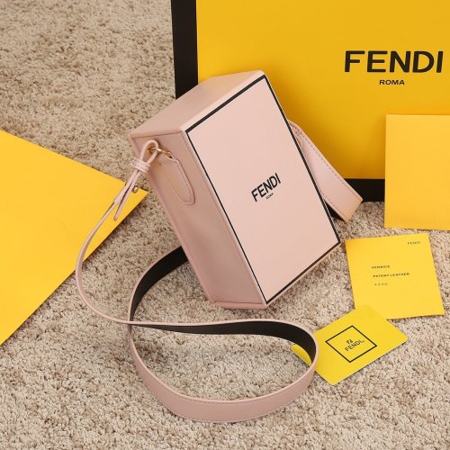 フェンディバッグコピー 2022新品注目度NO.1 FENDI 男女兼用 携帯 電話 バッグ