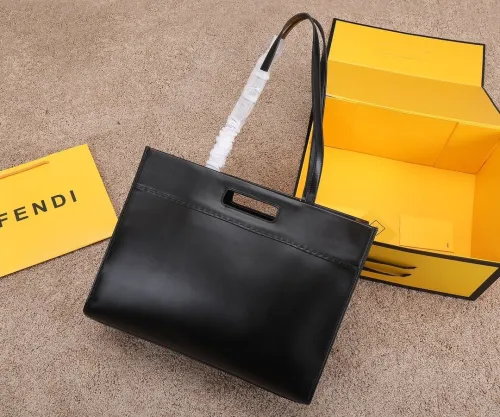 フェンディバッグコピー 2022新品注目度NO.1 FENDI レディース トートバッグ