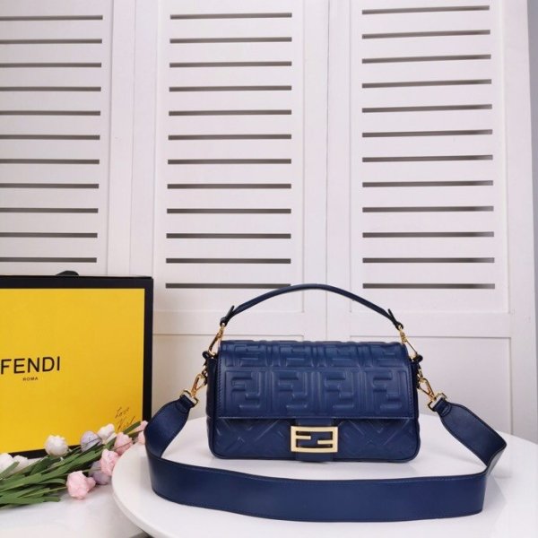 フェンディバッグコピー 定番人気2022新品 FENDI レディース ショルダーバッグ