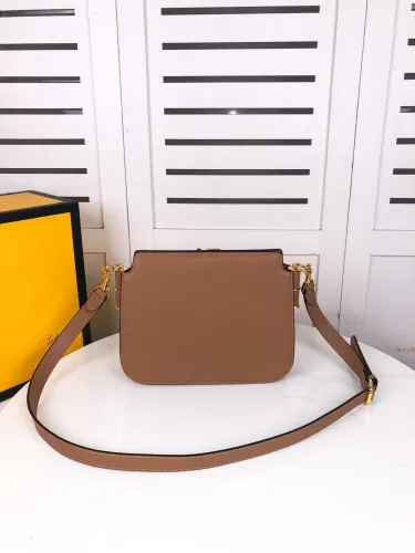 フェンディバッグコピー 大人気2022新品 FENDI レディース ショルダーバッグ