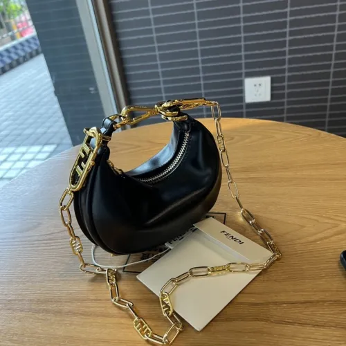 フェンディバッグコピー 2022新品注目度NO.1 FENDI レディース ハンドバッグ