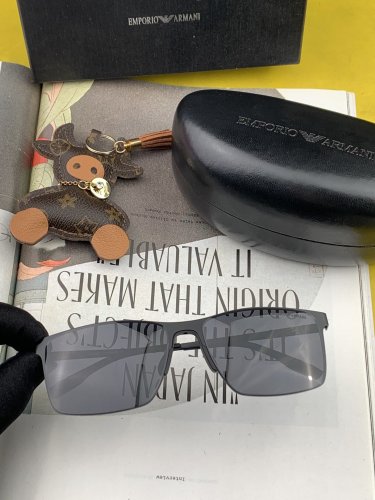 ジョルジオアルマーニサングラスコピー 定番人気2022 Giorgio Armani メンズ サングラス 3色