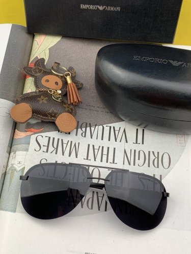 ジョルジオアルマーニサングラスコピー 定番人気2022 Giorgio Armani メンズ サングラス 2色