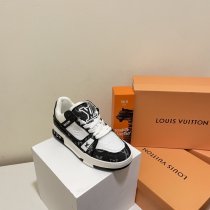 ルイヴィトン靴コピー 定番人気2022新品 Louis Vuitton レディース カジュアルシューズ