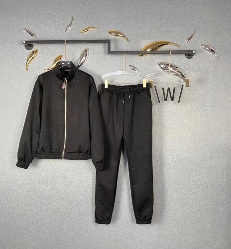 ルイヴィトン服コピー 定番人気2023新品 Louis Vuitton レディース セットアップ