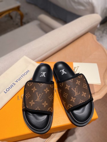 ルイヴィトン靴コピー 定番人気2023新品 Louis Vuitton メンズ サンダル-スリッパ