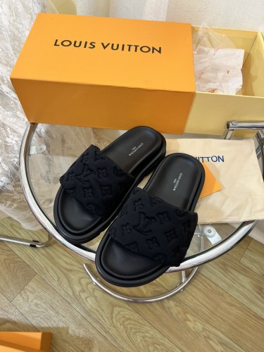 ルイヴィトン靴コピー 大人気2023新品 Louis Vuitton メンズ サンダル-スリッパ