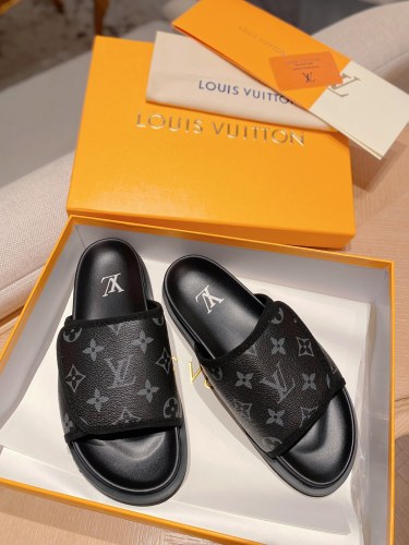 ルイヴィトン靴コピー 定番人気2023新品 Louis Vuitton メンズ サンダル-スリッパ