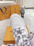 ルイヴィトン靴コピー 大人気2023新品 Louis Vuitton レディース スニーカー