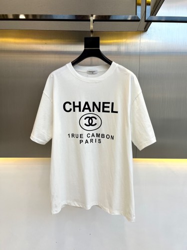 シャネル2023春夏新商品遊び心のあるアルファベットのプリント丸襟のゆったりした半袖Tシャツです