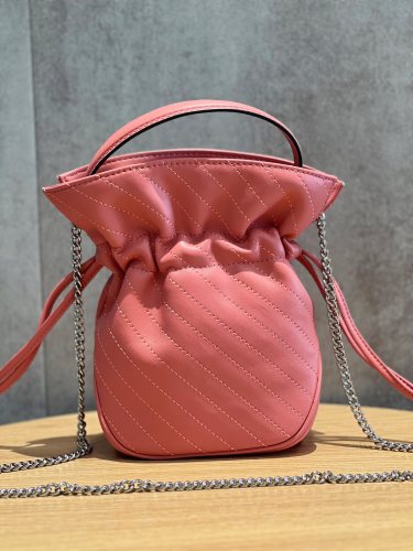 グッチバッグコピー 2023新品注目度NO.1 GUCCI レディース バケツバッグ